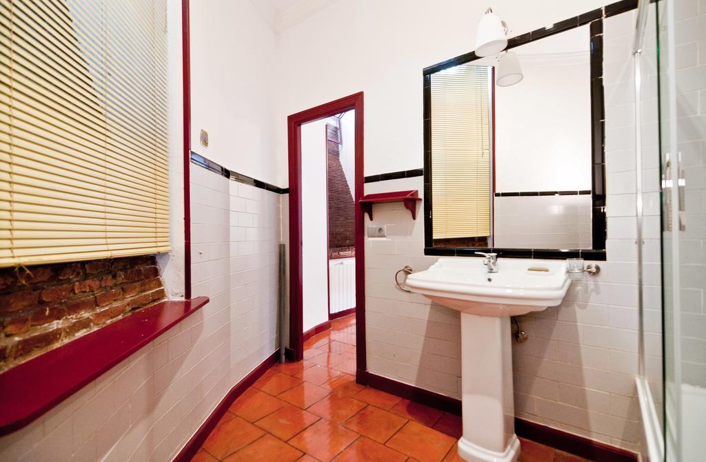 Apartamentos Madrid Retiro Quarto foto