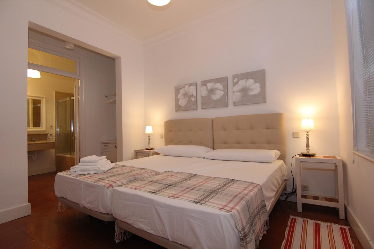 Apartamentos Madrid Retiro Exterior foto