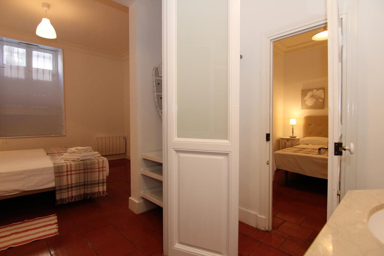 Apartamentos Madrid Retiro Exterior foto
