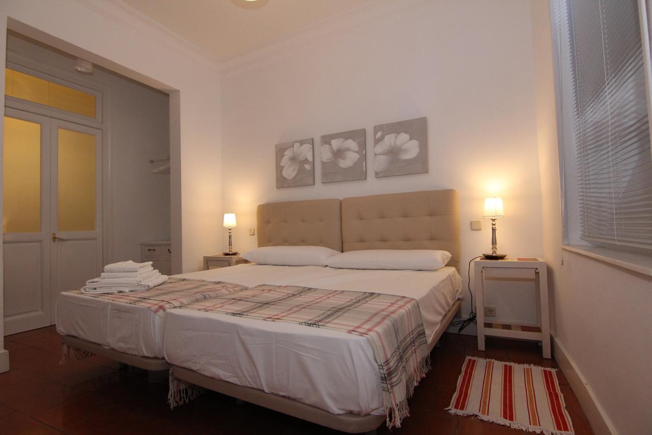 Apartamentos Madrid Retiro Exterior foto